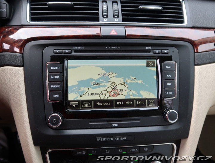 Škoda Superb Elegance 3.6 FSI V6 2011