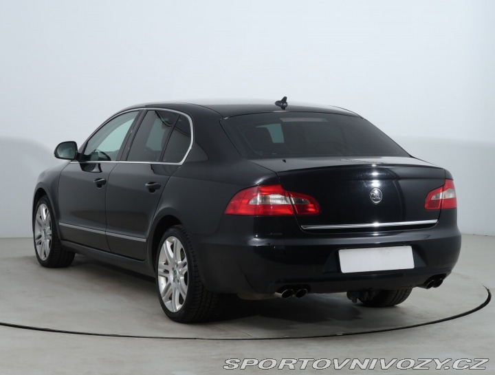 Škoda Superb Elegance 3.6 FSI V6 2011