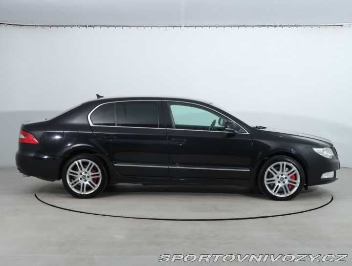 Škoda Superb Elegance 3.6 FSI V6 2011