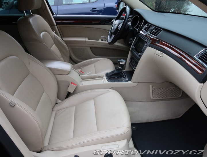 Škoda Superb Elegance 3.6 FSI V6 2011