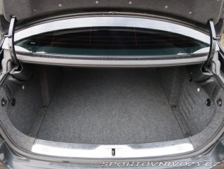 Škoda Superb Elegance 3.6 FSI V6 2011