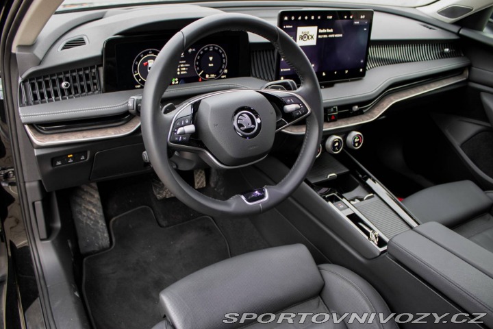Škoda Superb 2.0 TSI L&K DSG / 19 2024