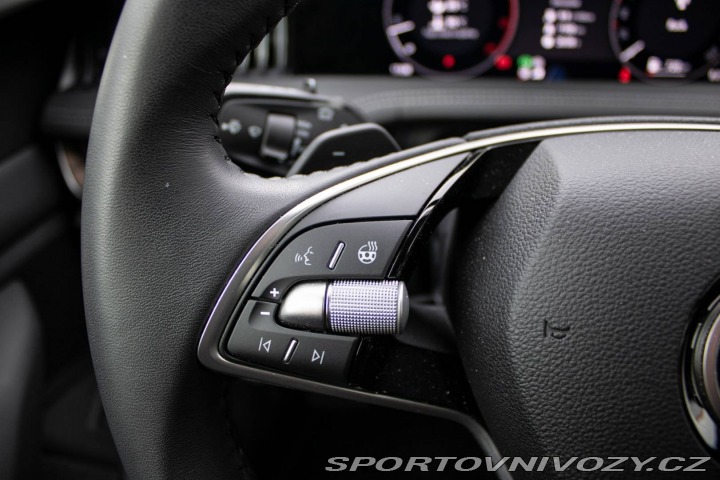 Škoda Superb 2.0 TSI L&K DSG / 19 2024