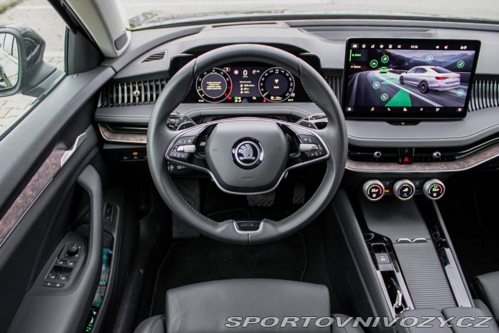 Škoda Superb 2.0 TSI L&K DSG / 19 2024