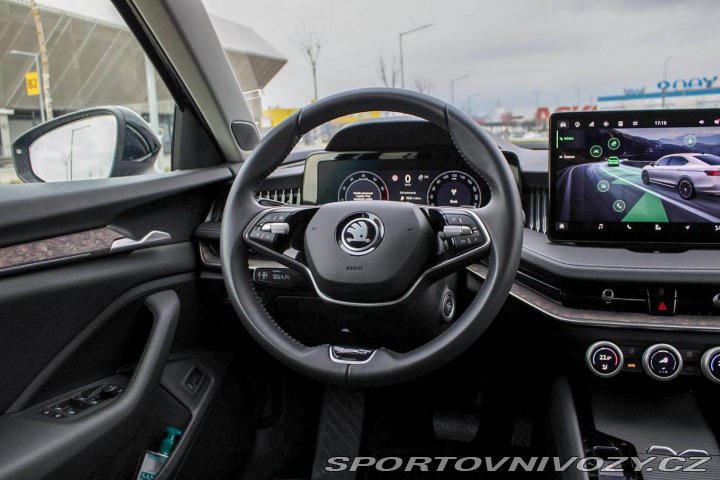 Škoda Superb 2.0 TSI L&K DSG / 19 2024