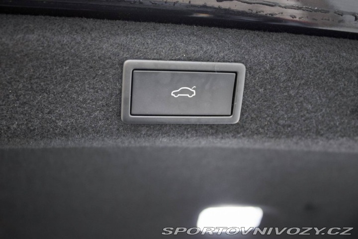 Škoda Superb 2.0 TSI L&K DSG / 19 2024