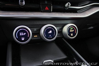 Škoda Superb 2.0 TSI L&K DSG / 19 2024