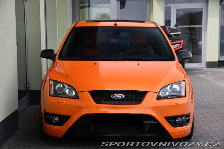 Ford Focus ST 2.5 ST REMUS RECARO VYHŘ. 2006