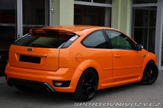 Ford Focus ST 2.5 ST REMUS RECARO VYHŘ. 2006