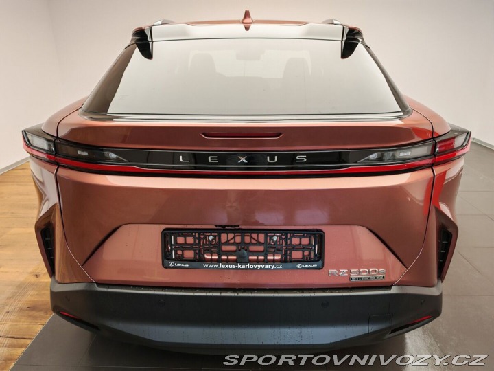 Lexus Ostatní modely 500e Prestige 1800