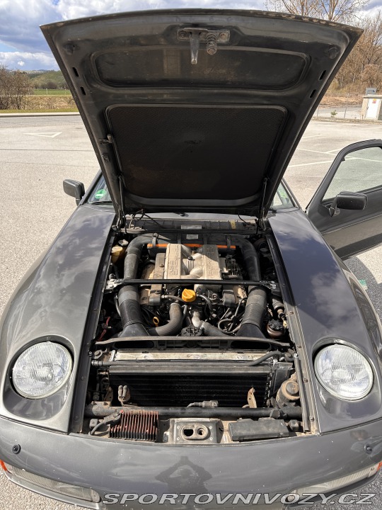 Porsche 928 S4 1988