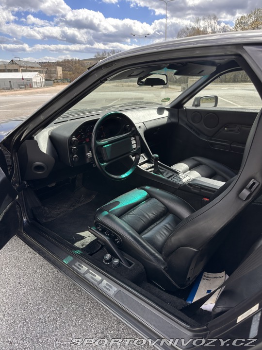 Porsche 928 S4 1988
