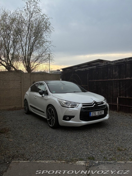 Citroën Ostatní modely DS4 2,0 2014