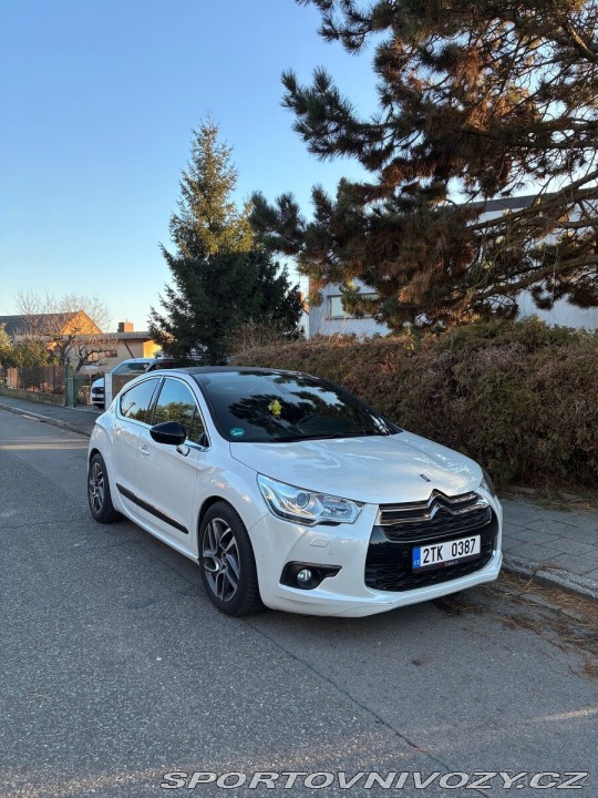 Citroën Ostatní modely DS4 2,0 2014
