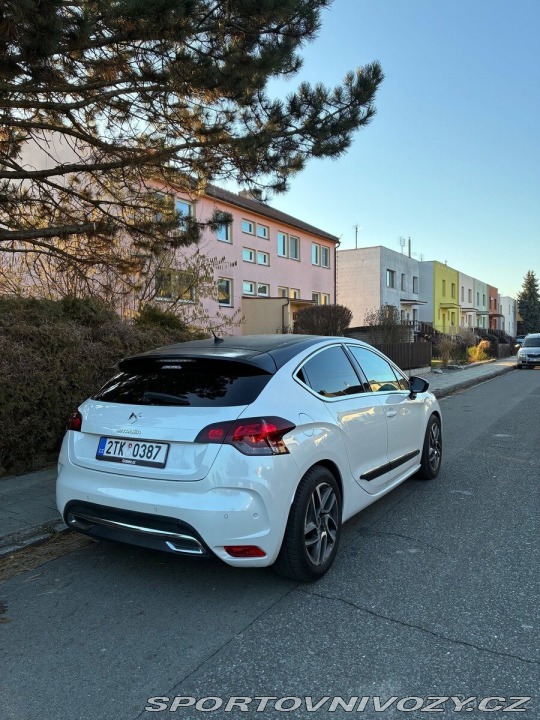 Citroën Ostatní modely DS4 2,0 2014