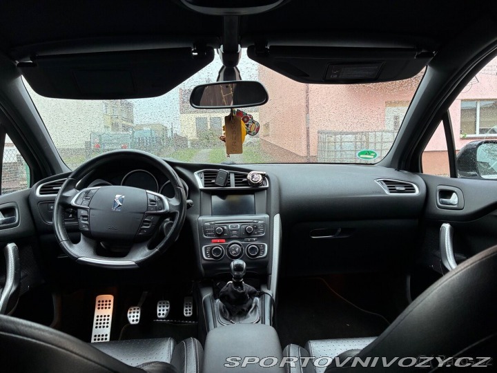 Citroën Ostatní modely DS4 2,0 2014