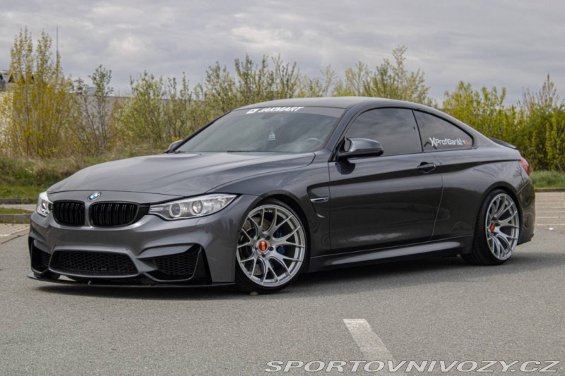 BMW M4 F82 / M/T 6 / ZÁRUKA / A