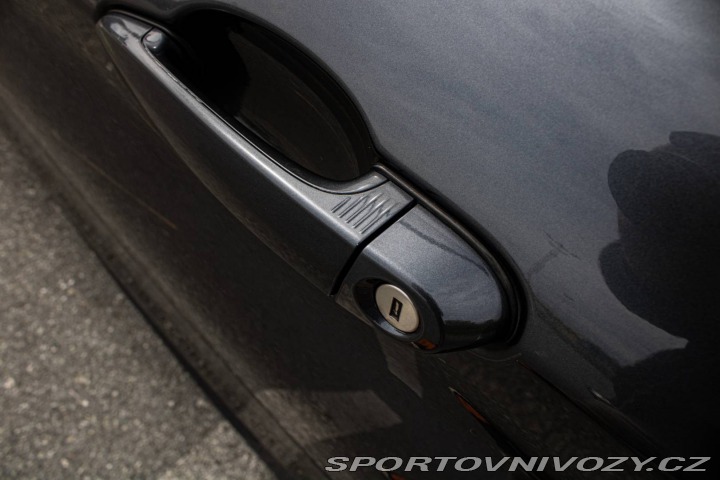 BMW M4 F82 / M/T 6 / ZÁRUKA / A 2015