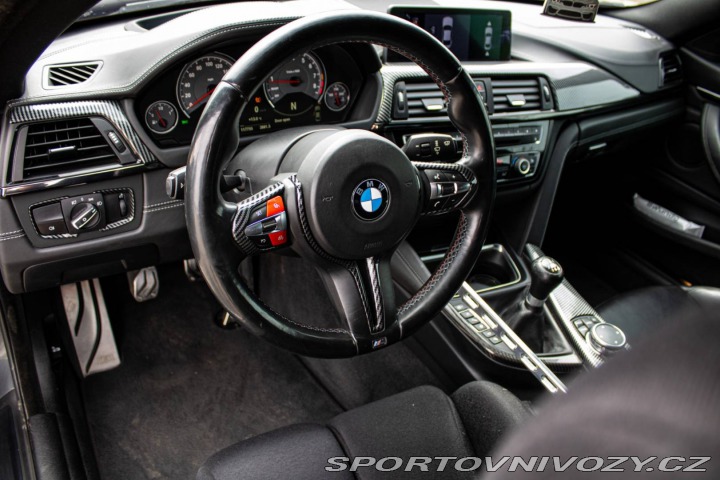 BMW M4 F82 / M/T 6 / ZÁRUKA / A 2015