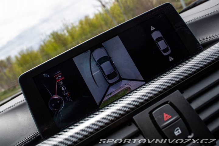 BMW M4 F82 / M/T 6 / ZÁRUKA / A 2015