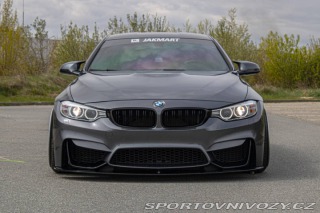 BMW M4 F82 / M/T 6 / ZÁRUKA / A 2015