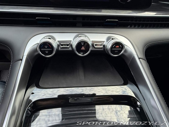 Ostatní značky Ostatní modely Omoda 9 Premium 1.5t GDI SHS AWD 2025