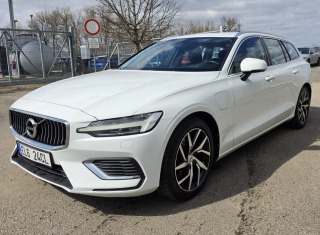 Volvo V60 Recharge,4x4