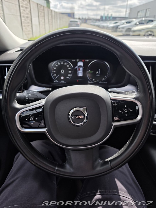 Volvo V60 Recharge,4x4 2020