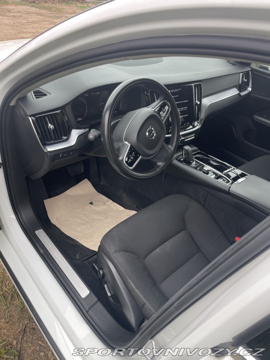 Volvo V60 Recharge,4x4 2020