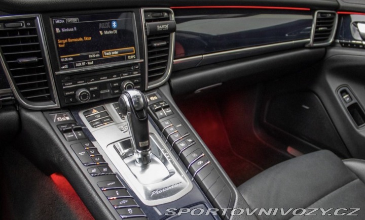 Porsche Panamera 4S 2014
