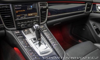 Porsche Panamera 4S 2014