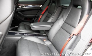 Porsche Panamera 4S 2014