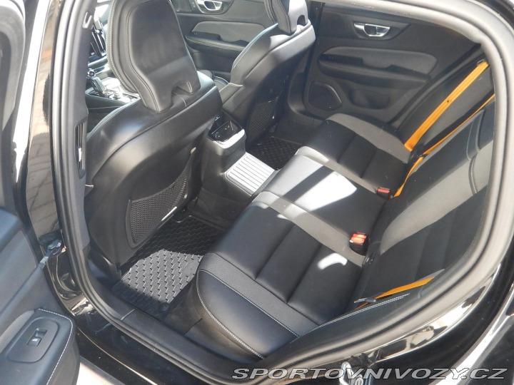 Volvo V60 T8 POLESTAR ENGINEERED 2020