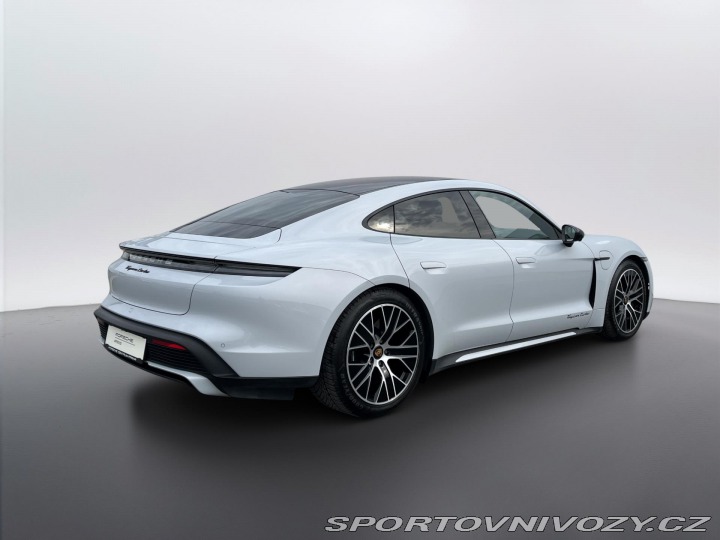 Porsche Taycan Turbo 2020