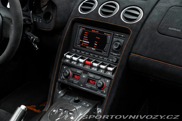 Lamborghini Gallardo Performante 2012