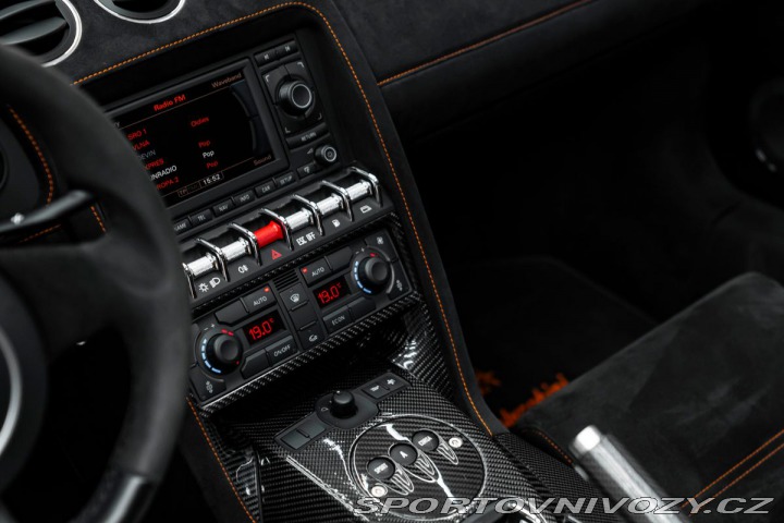 Lamborghini Gallardo Performante 2012