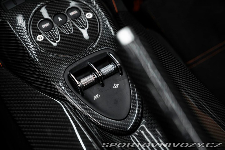 Lamborghini Gallardo Performante 2012