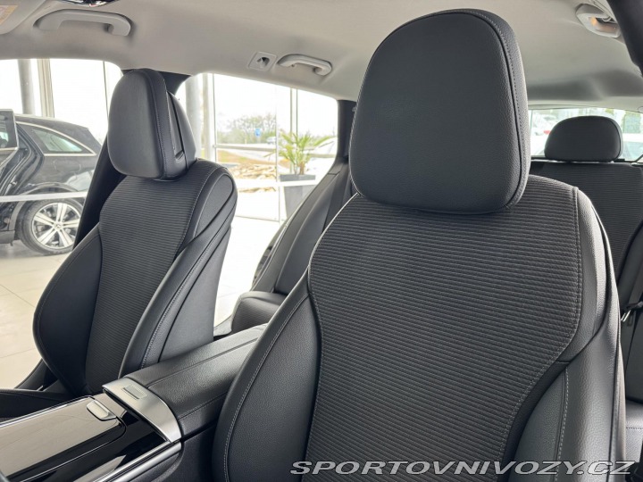 Mercedes-Benz C 300eT*230kW*Avantg*Tažné* 2022