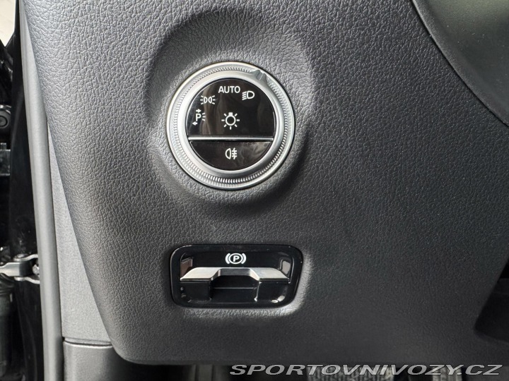 Mercedes-Benz C 300eT*230kW*Avantg*REZERV 2022