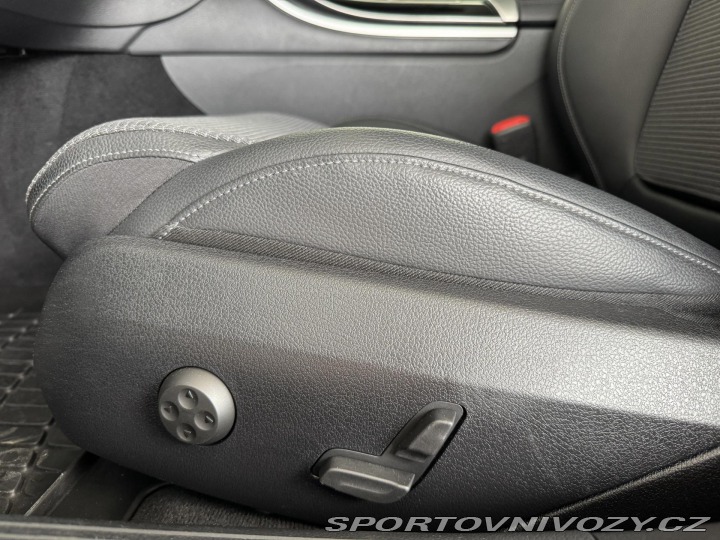 Mercedes-Benz C 300eT*230kW*Avantg*Tažné* 2022