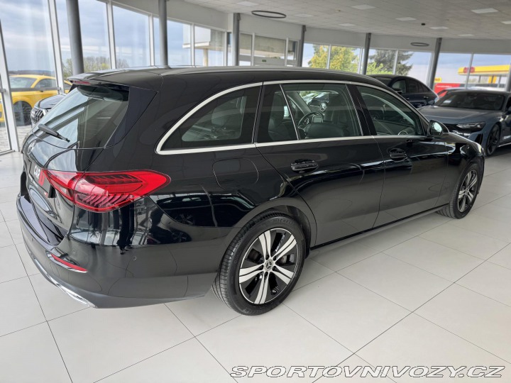Mercedes-Benz C 300eT*230kW*Avantg*Tažné* 2022