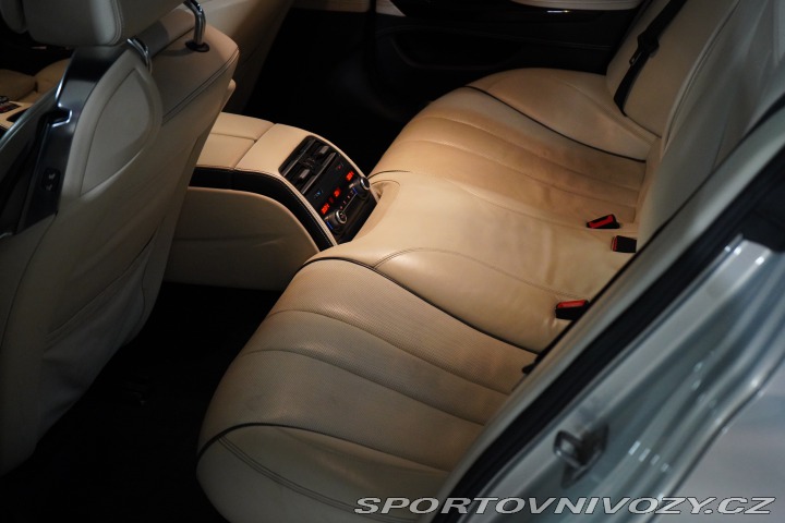 BMW 6 BMW 640i F06 Gran Coupé 2013