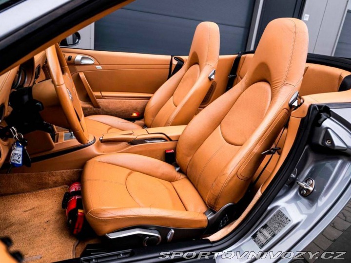 Porsche 911 3.6 Carrera 2005