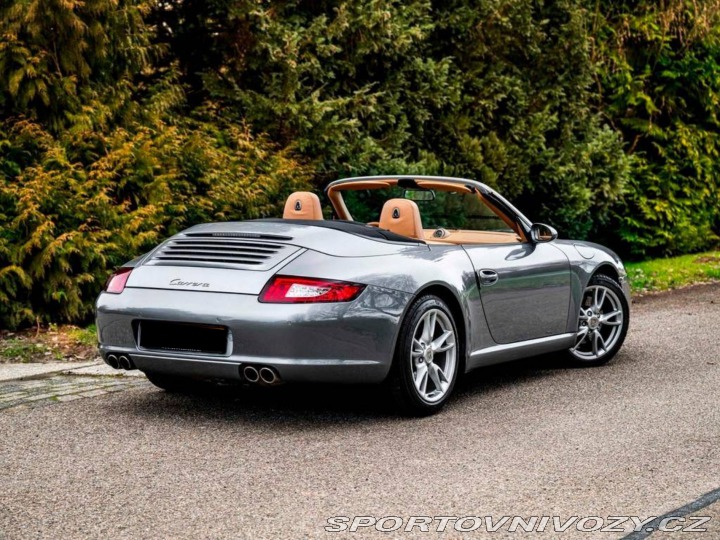 Porsche 911 3.6 Carrera 2005