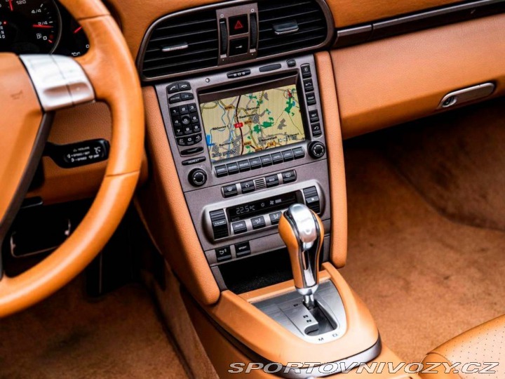 Porsche 911 3.6 Carrera 2005