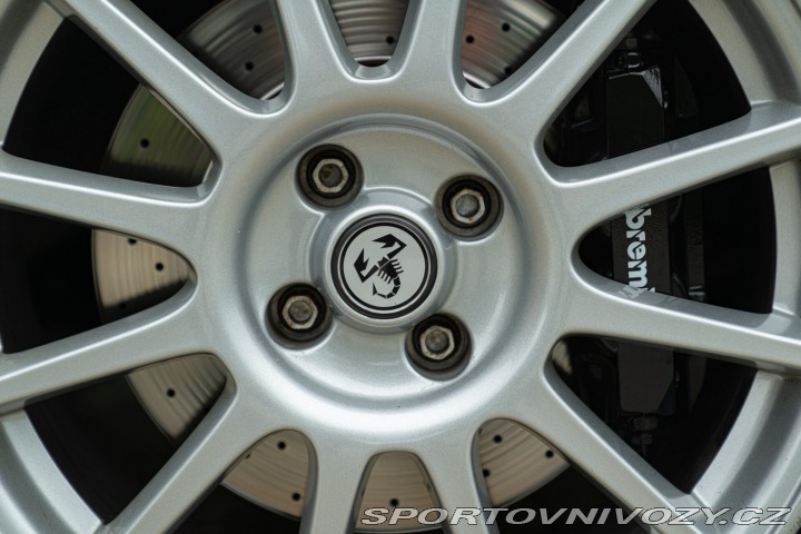 Abarth 695 RIVALE 2018