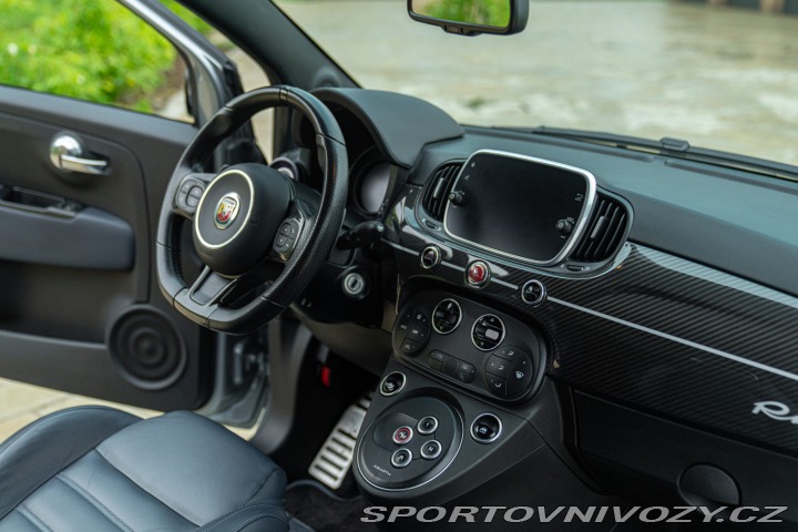 Abarth 695 RIVALE 2018