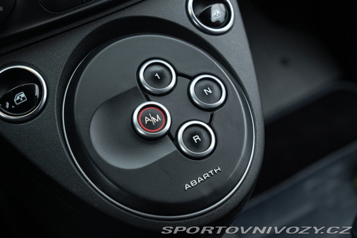 Abarth 695 RIVALE 2018