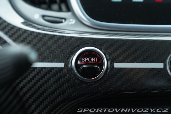 Abarth 695 RIVALE 2018