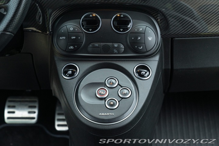 Abarth 695 RIVALE 2018